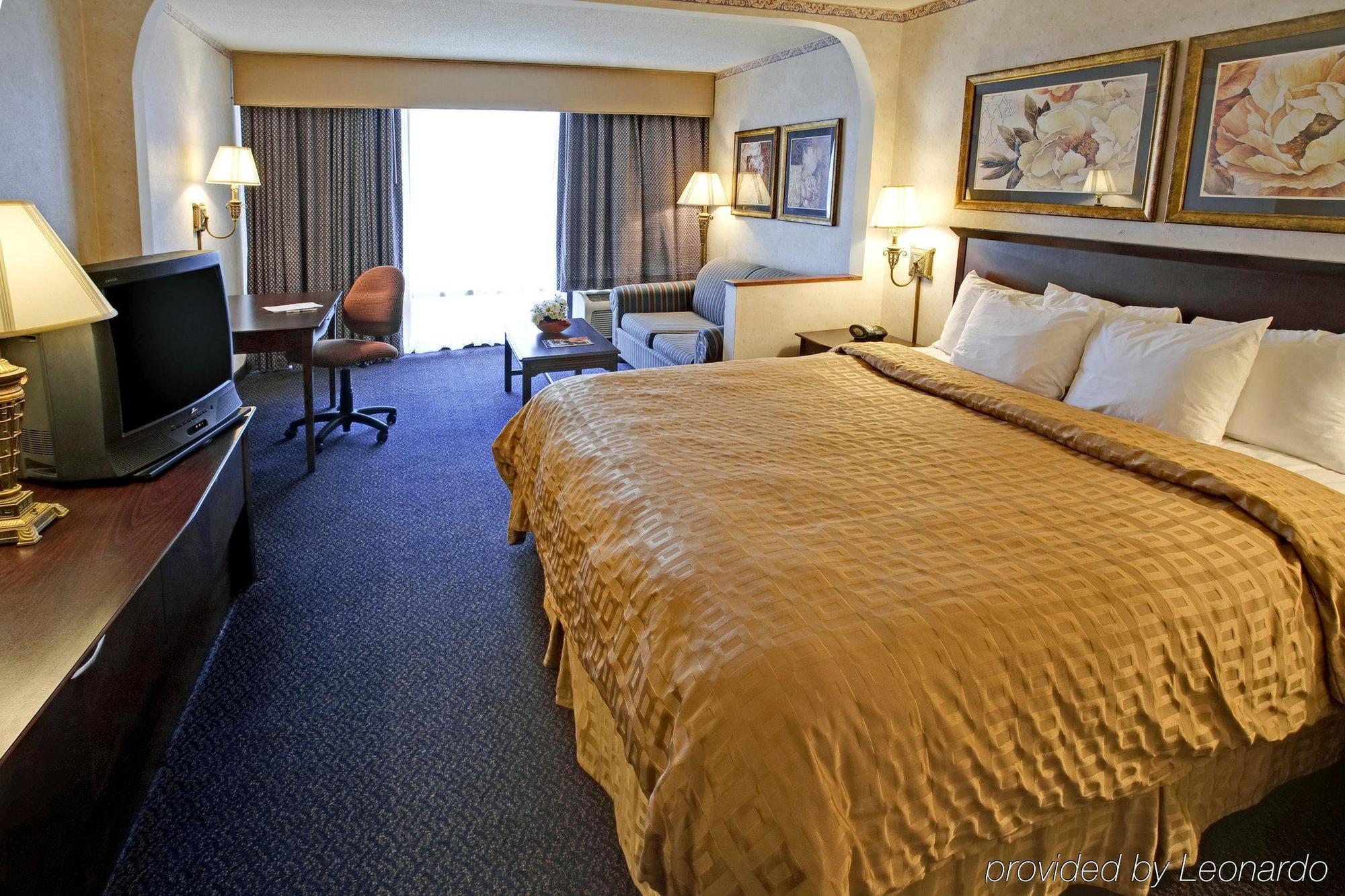 Quality Inn Near Hampton Coliseum Room photo