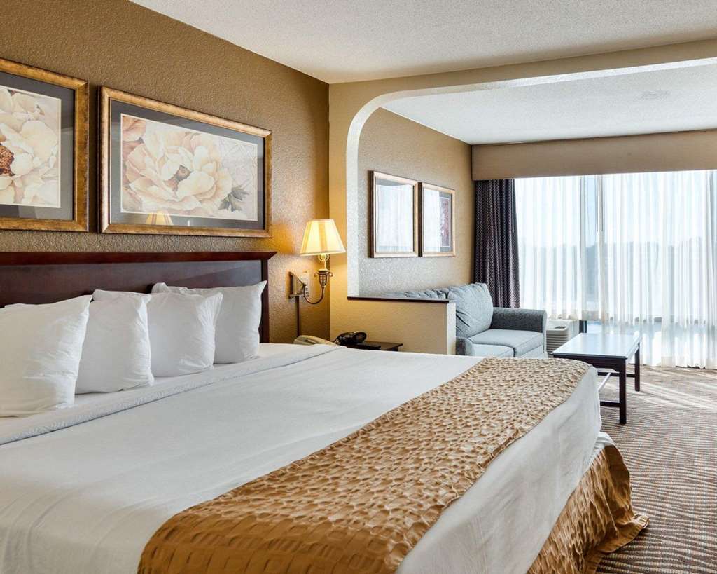 Quality Inn Near Hampton Coliseum Room photo