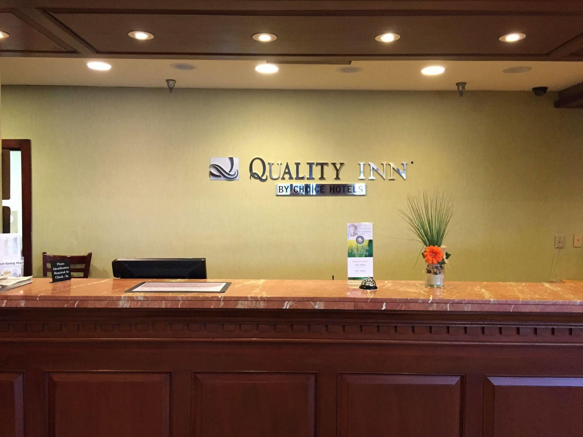 Quality Inn Near Hampton Coliseum Exterior photo